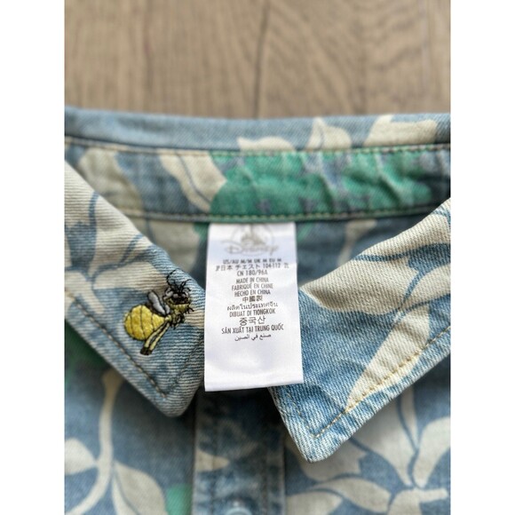 Disney Princess Tiana Prince Naveen denim button down shirt Size Medium - Picture 4 of 6